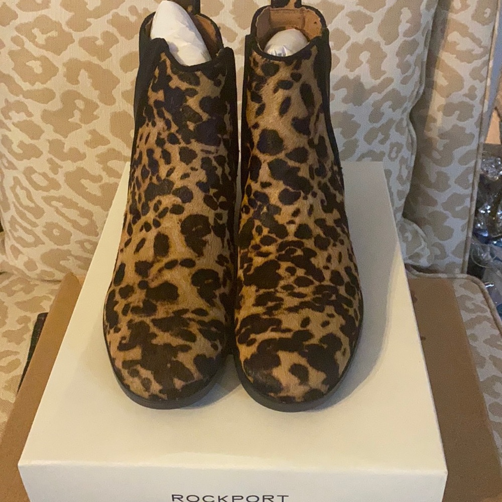 Leopard calf hair ankle boot
